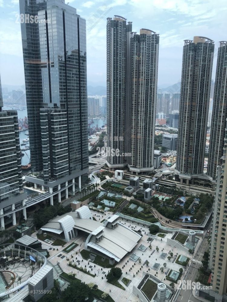 The Harbourside Sell 2 Bedrooms , 2 Bathrooms 755 ft²