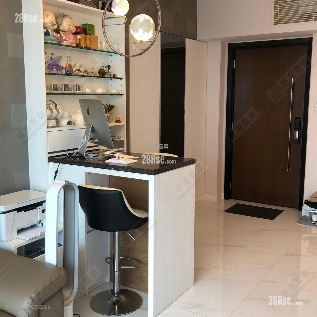 The Harbourside Sell 2 Bedrooms , 2 Bathrooms 755 ft²