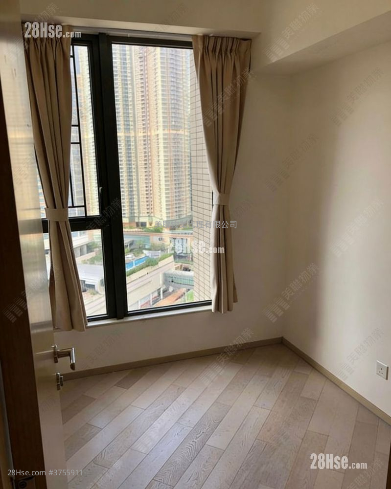 天晋 售盘 3 房 , 2 浴室 956 平方尺