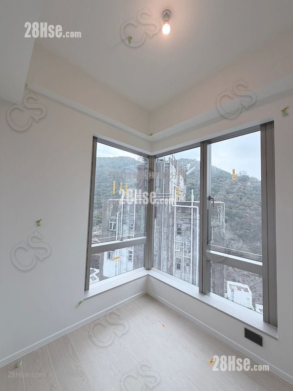 Finnie 租盤 1 房 , 1 浴室 245 平方呎