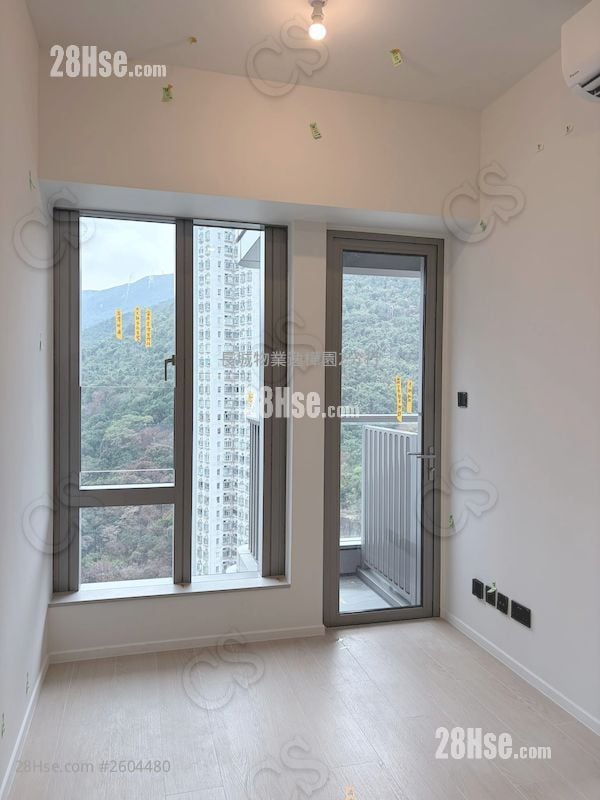 Finnie 租盤 1 房 , 1 浴室 245 平方呎