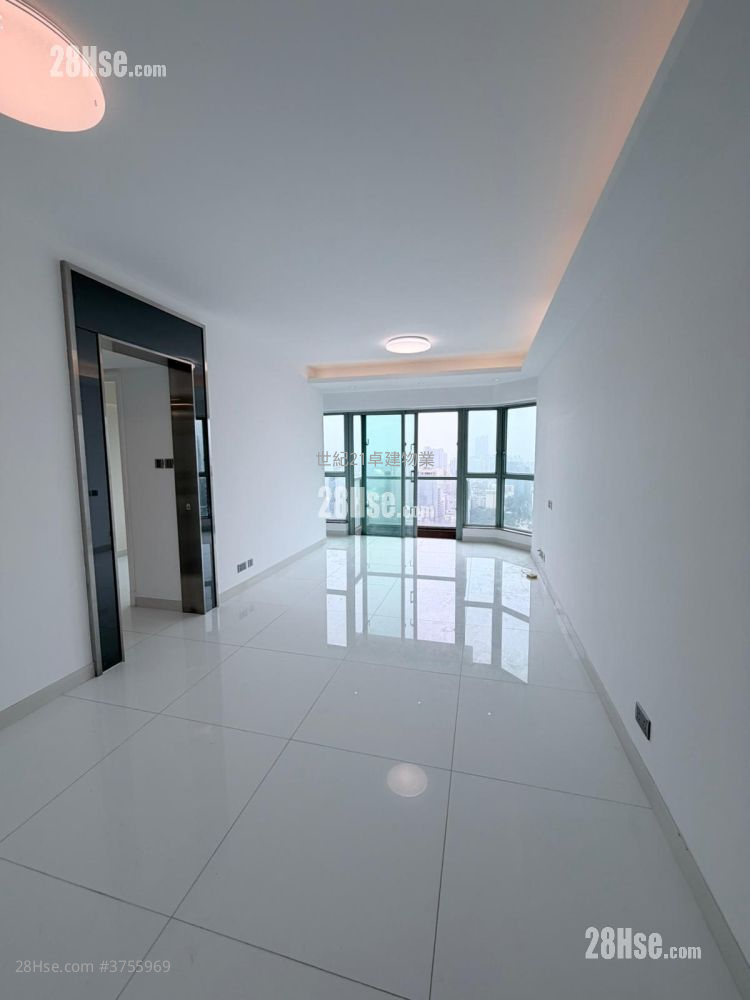 港景峰 售盤 3 房 , 2 浴室 785 平方呎