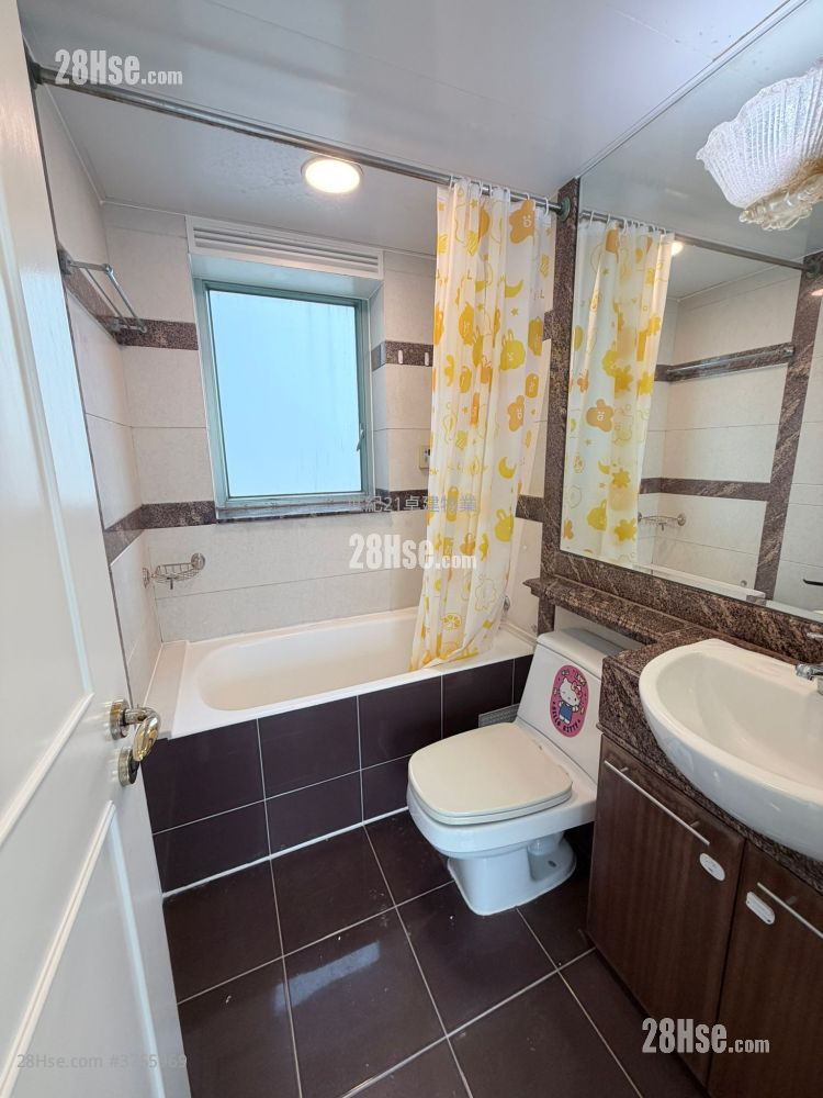 港景峰 售盤 3 房 , 2 浴室 785 平方呎