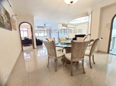 Glen Haven Sell 4 Bedrooms , 3 Bathrooms 1,453 ft²