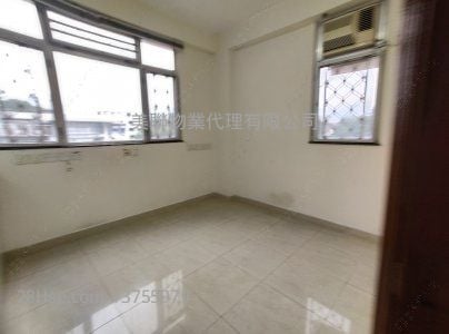 Glen Haven Sell 4 Bedrooms , 3 Bathrooms 1,453 ft²