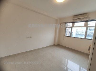 Glen Haven Sell 4 Bedrooms , 3 Bathrooms 1,453 ft²