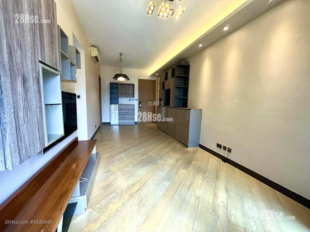 柏傲山 售盘 2 房 , 1 浴室 735 平方尺