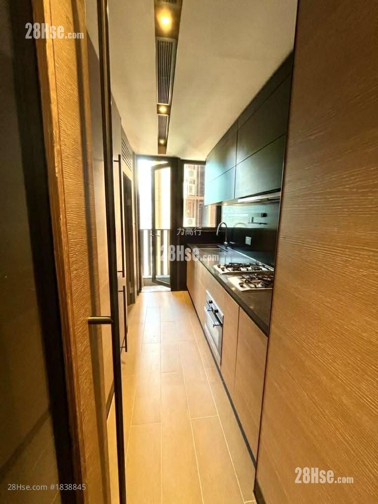 柏傲山 售盘 2 房 , 1 浴室 735 平方尺