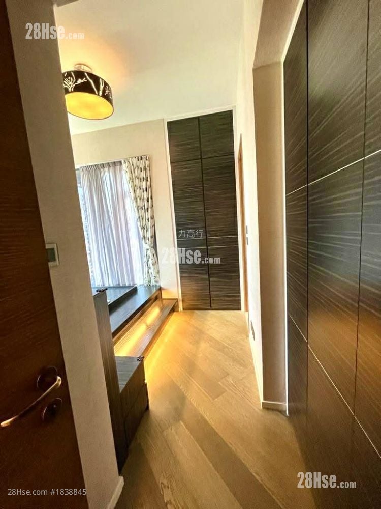 柏傲山 售盘 2 房 , 1 浴室 735 平方尺