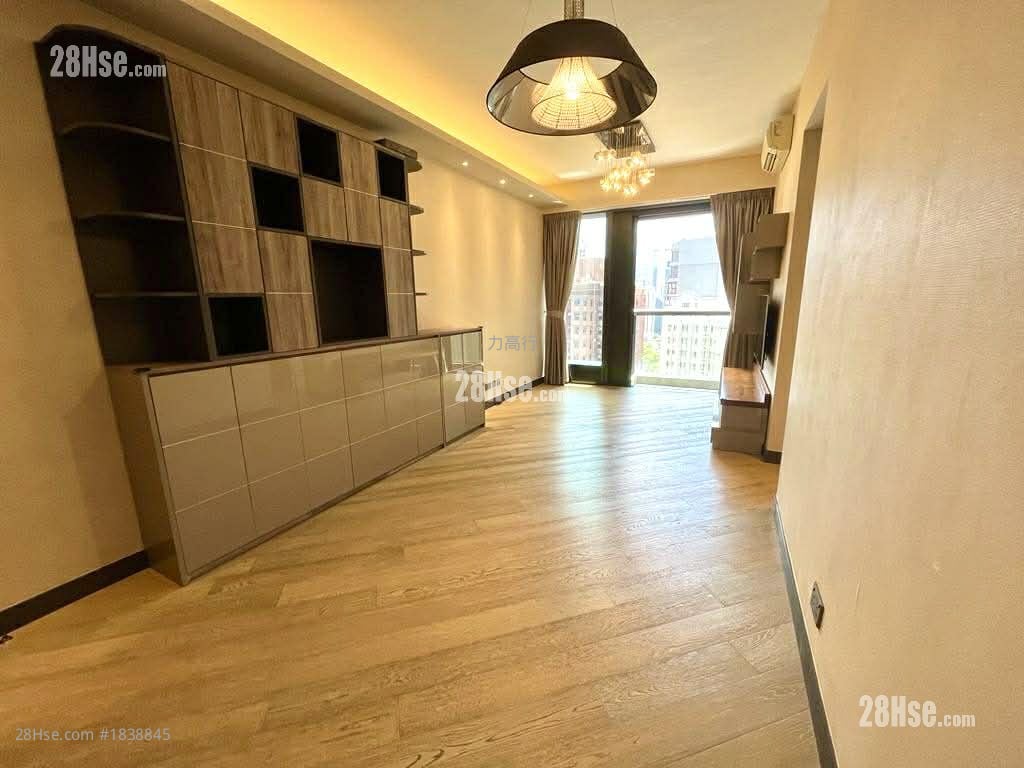 柏傲山 售盘 2 房 , 1 浴室 735 平方尺