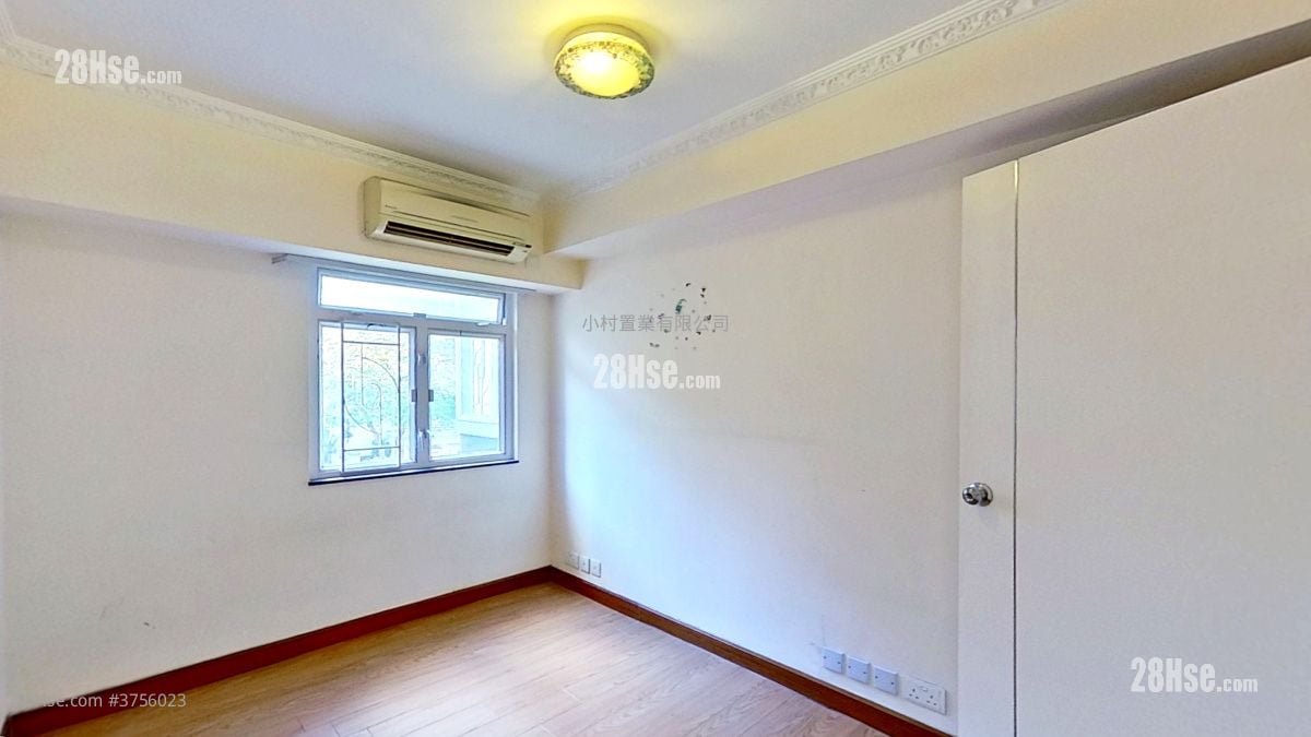 bedroom 3: Cheerbond Court Sell 3 Bedrooms , 2 Bathrooms 920 ft²