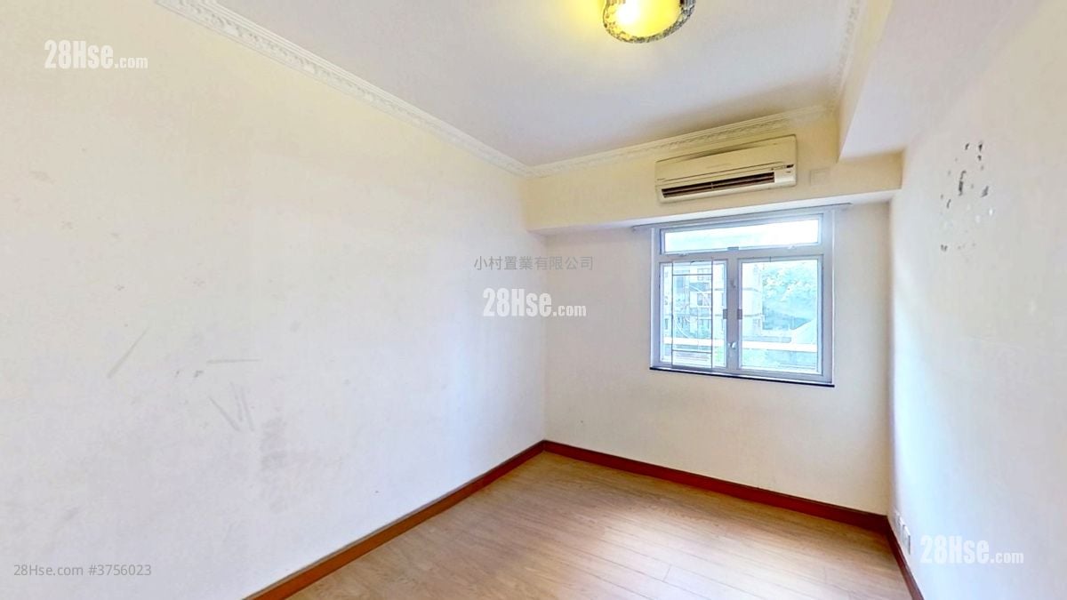 bedroom 3: Cheerbond Court Sell 3 Bedrooms , 2 Bathrooms 920 ft²