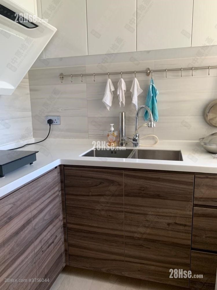 Tin Oi Court Sell 3 Bedrooms , 1 Bathroom 606 ft²