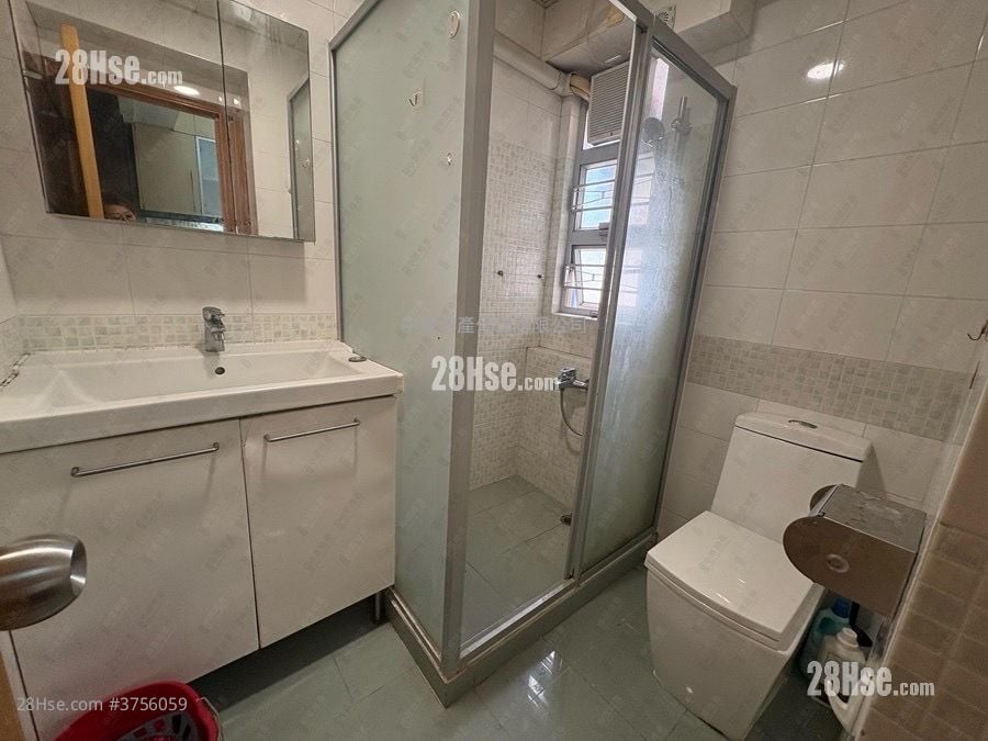 Grampian Crest Sell 3 Bedrooms 892 ft²