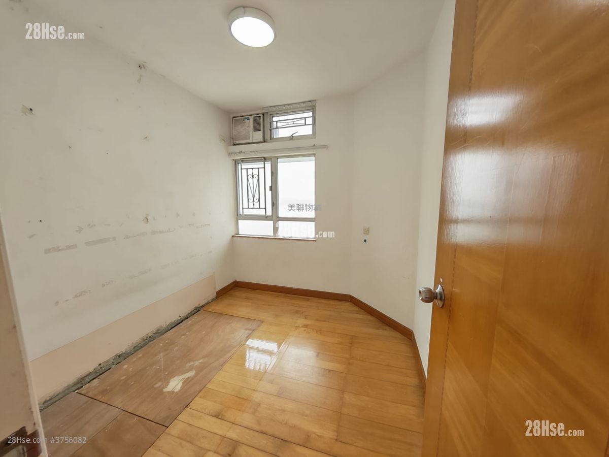 海怡半岛 售盘 4 房 , 2 浴室 879 平方尺