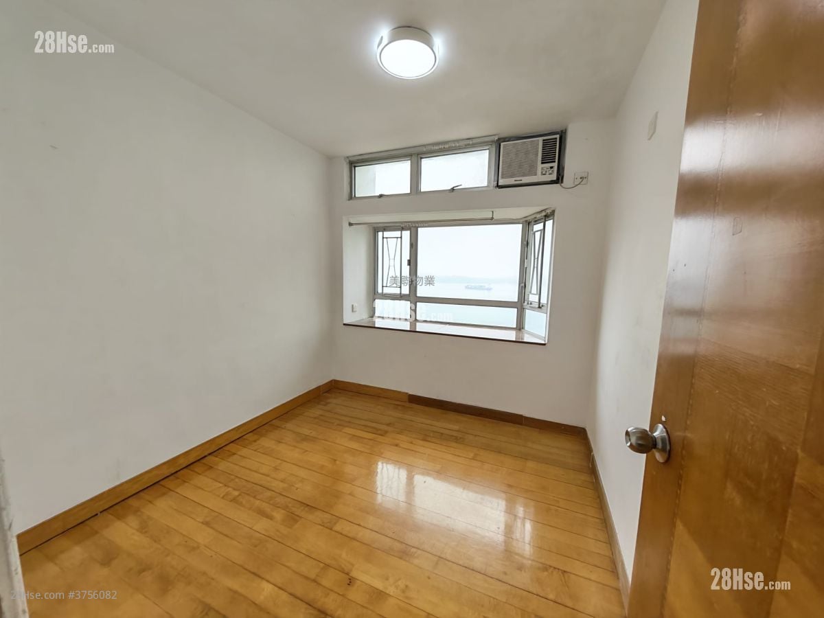 海怡半岛 售盘 4 房 , 2 浴室 879 平方尺