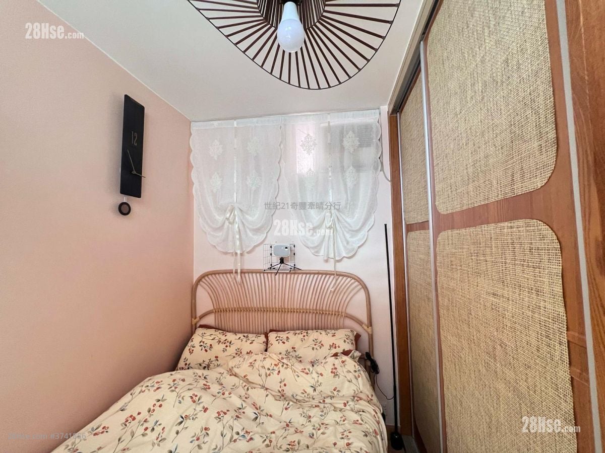 碧湖花園 售盤 2 房 , 1 浴室 400 平方呎