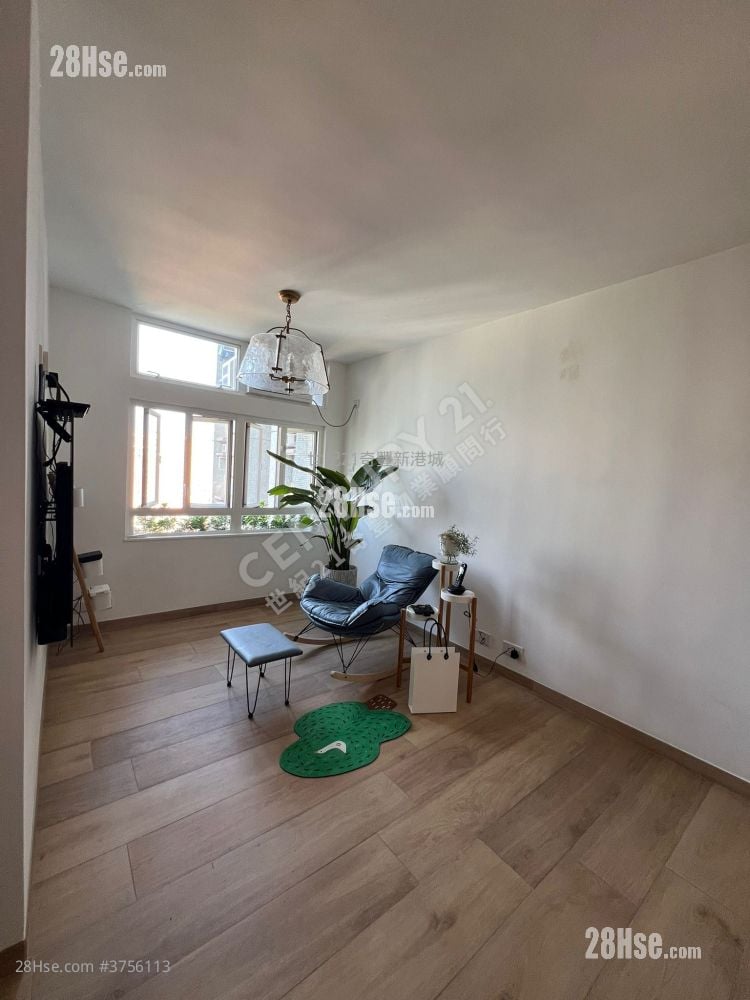 錦龍苑 租盤 3 房 , 1 浴室 554 平方呎