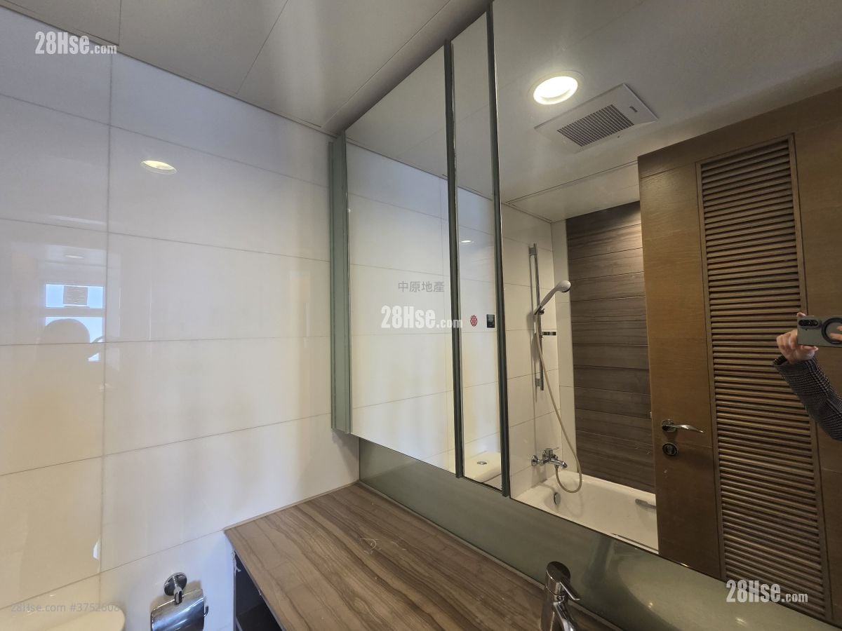 翘翠峰 售盘 2 房 526 平方尺