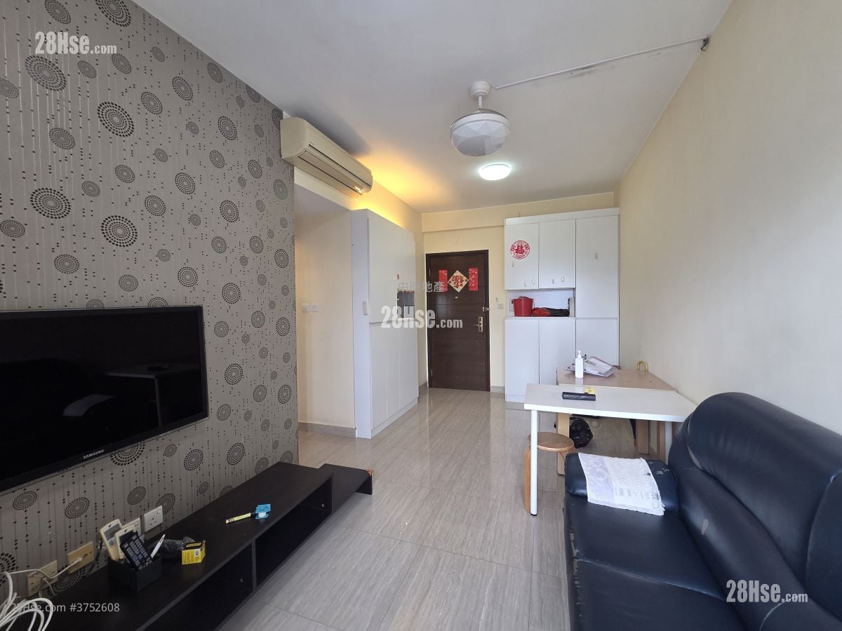 翘翠峰 售盘 2 房 526 平方尺