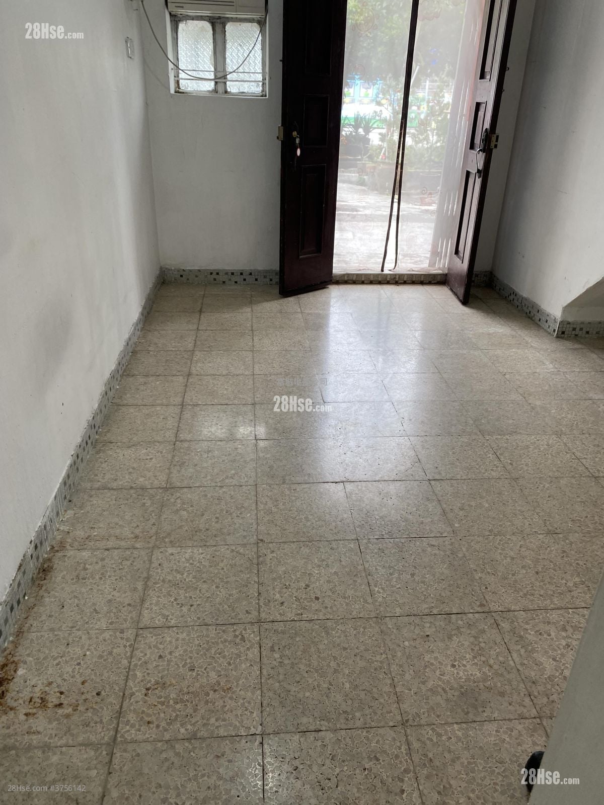 Village Rental 1 Bedroom , 1 Bathroom 350 ft²