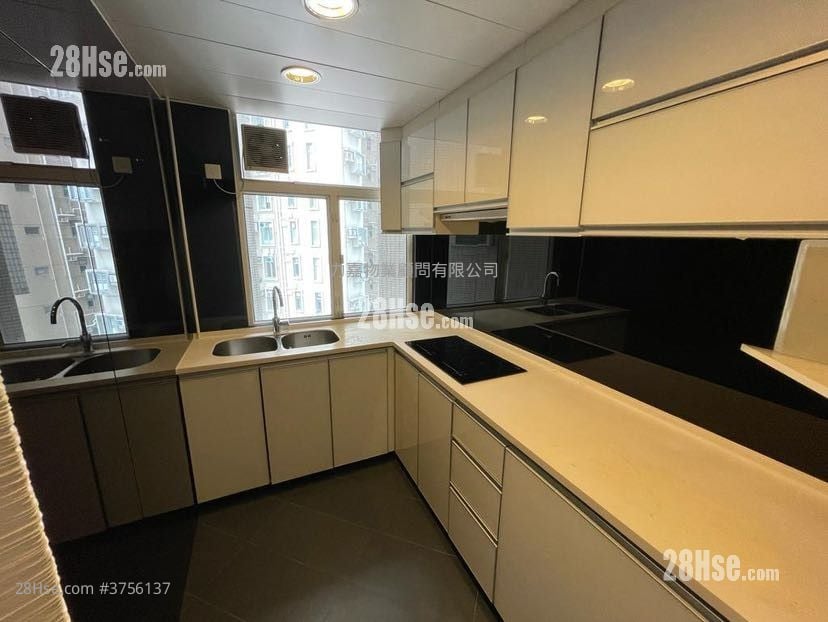 富丽园 售盘 3 房 , 2 浴室 681 平方尺