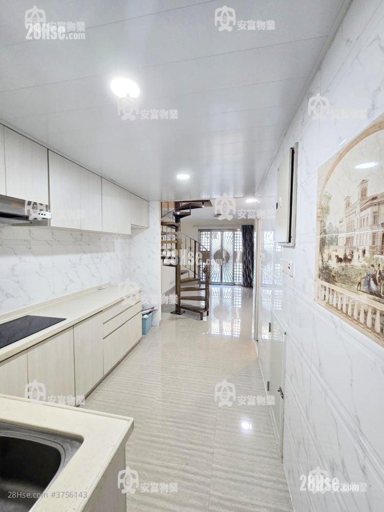 林村 售盘 2 房 , 2 浴室 598 平方尺