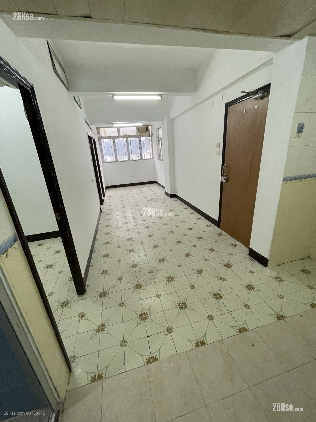 唐樓 租盤 3 房 , 1 浴室 506 平方呎