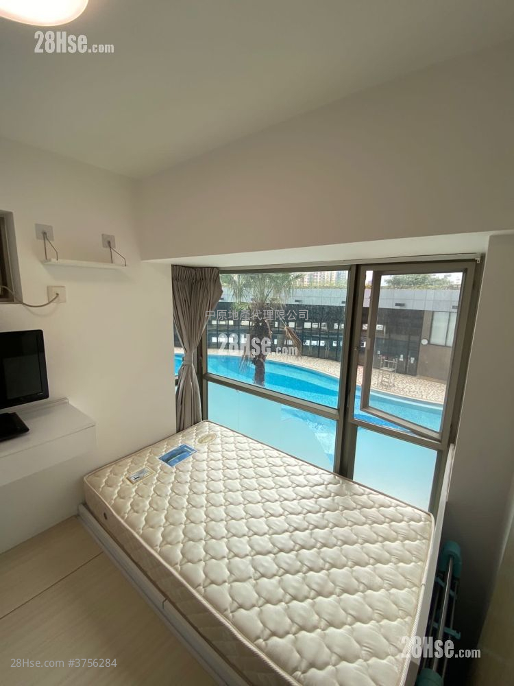 Yoho Town 售盘 2 房 , 1 浴室 393 平方尺