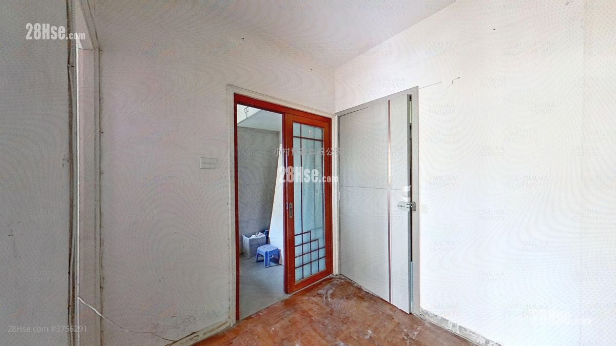 廳: 和發大廈 售盤 2 房 , 1 浴室 258 平方呎