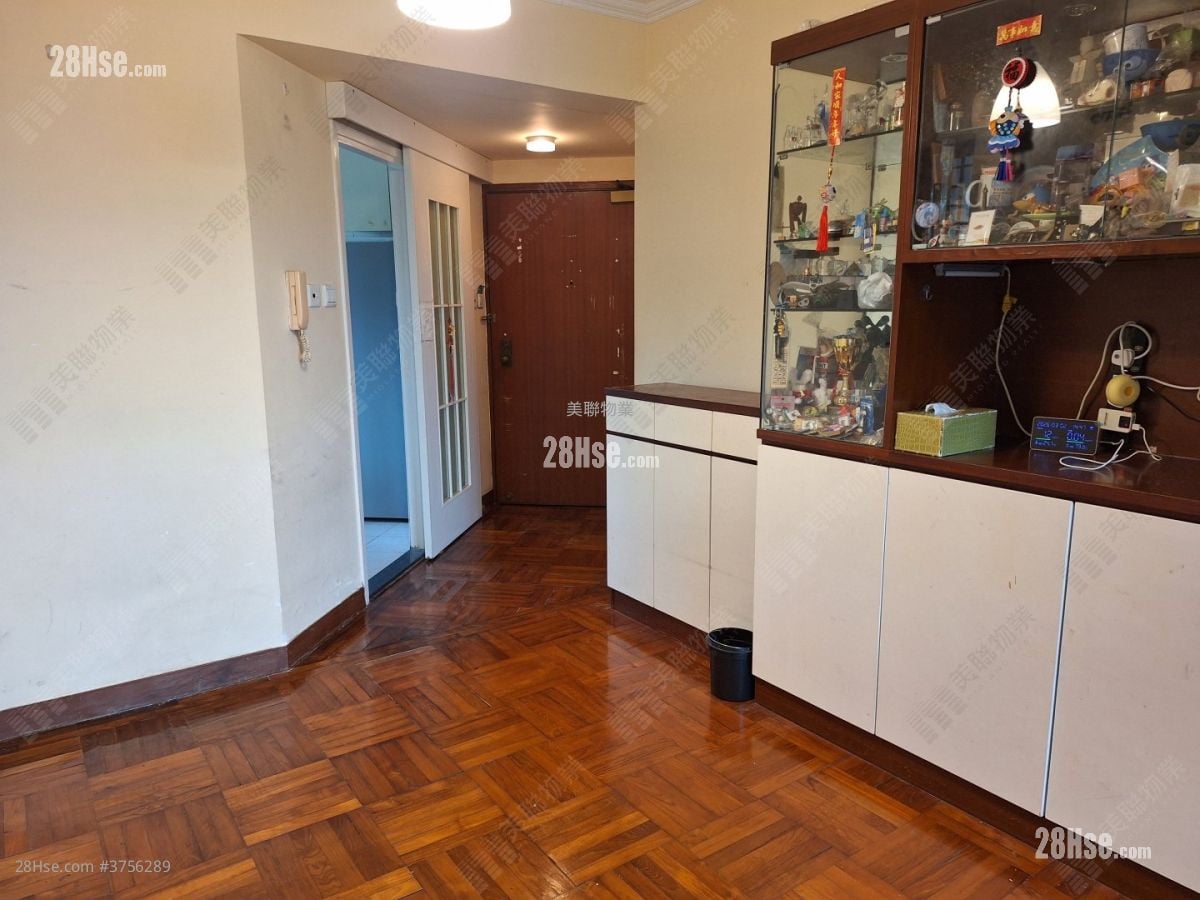 Villa Athena Sell 3 Bedrooms , 2 Bathrooms 727 ft²