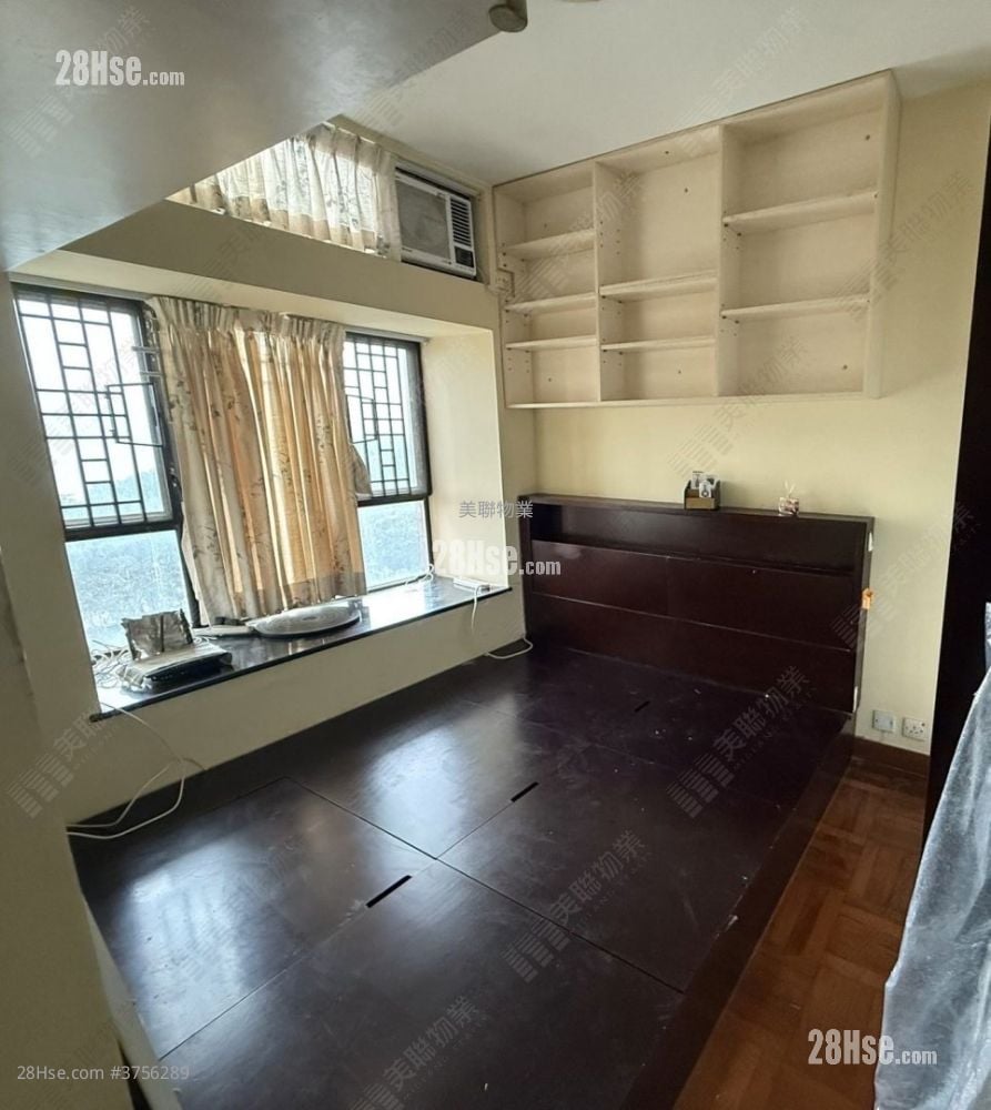 Villa Athena Sell 3 Bedrooms , 2 Bathrooms 727 ft²