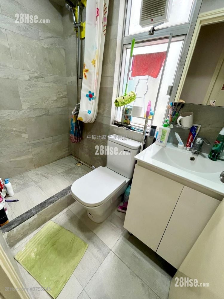 Tsuen King Garden Sell 2 Bedrooms , 1 Bathroom 408 ft²