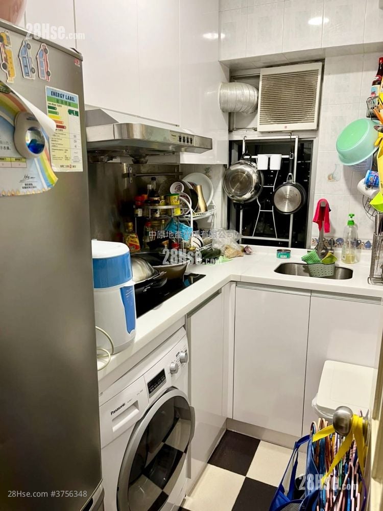 Tsuen King Garden Sell 2 Bedrooms , 1 Bathroom 408 ft²