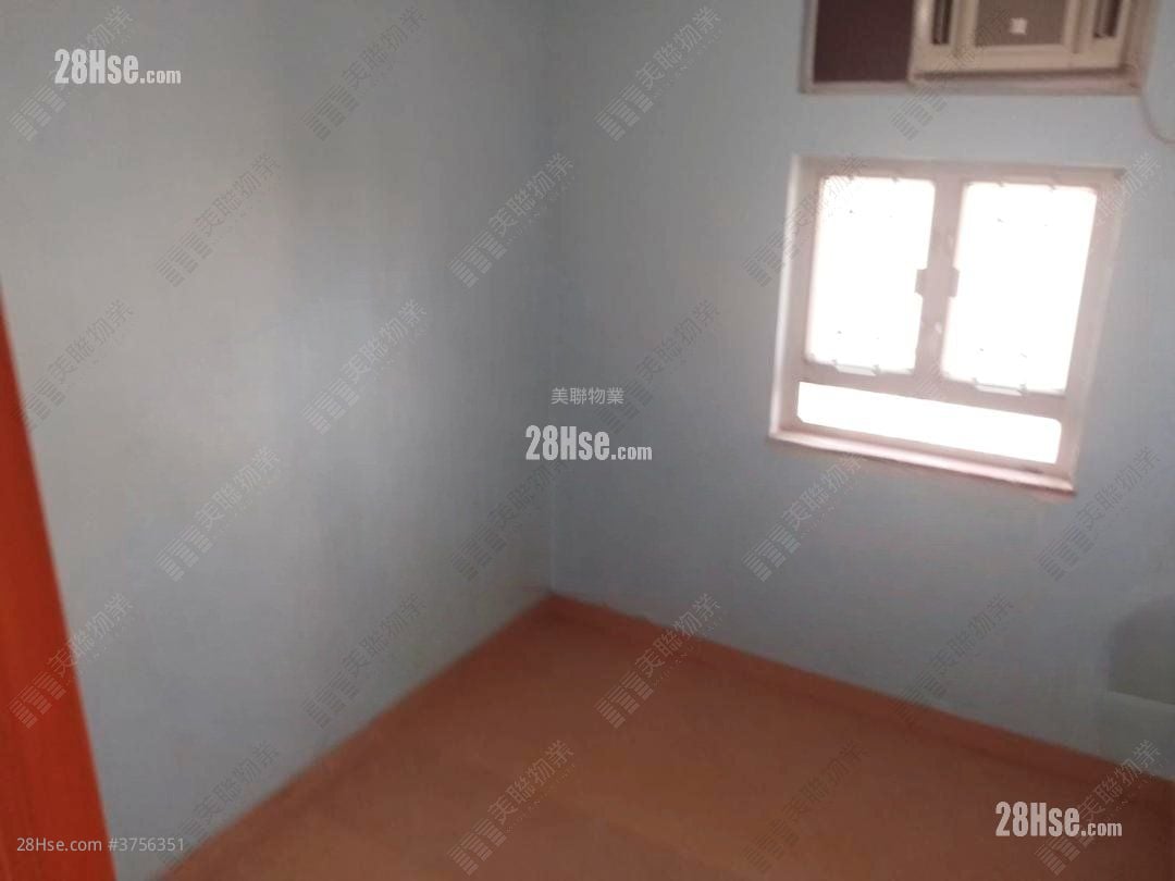 Ching Wah Court Sell 2 Bedrooms , 1 Bathroom 394 ft²