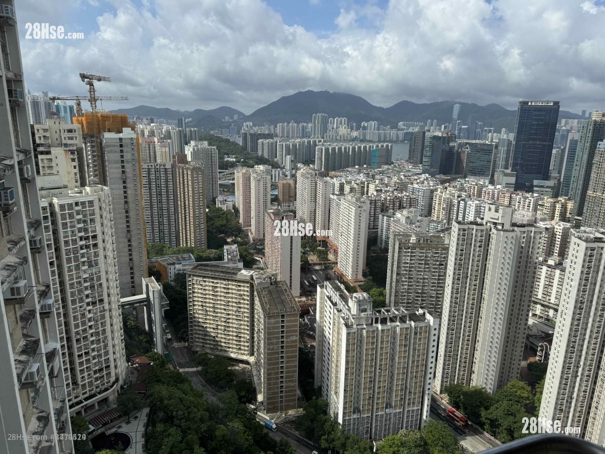 Hiu Lai Court Sell 3 Bedrooms , 2 Bathrooms 637 ft²