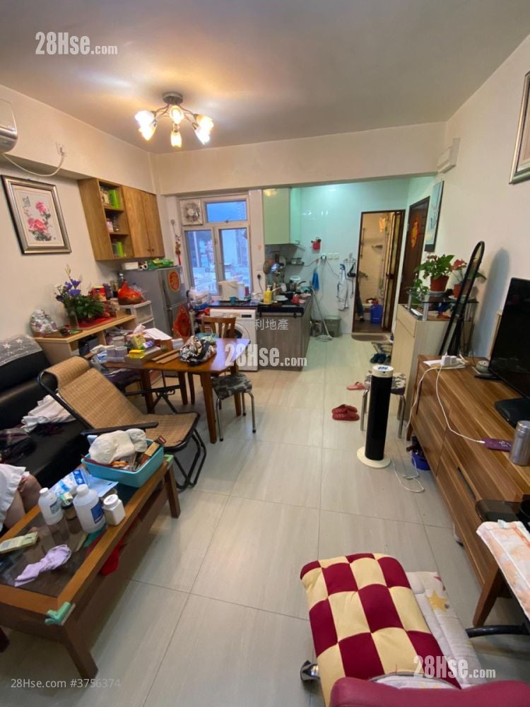Shing Hing Building Sell 2 Bedrooms 427 ft²