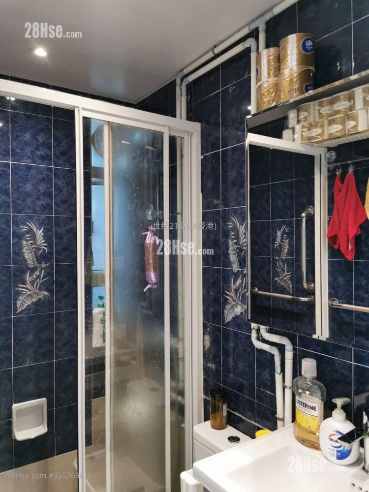 Fu Keung Court Sell 3 Bedrooms , 1 Bathroom 577 ft²