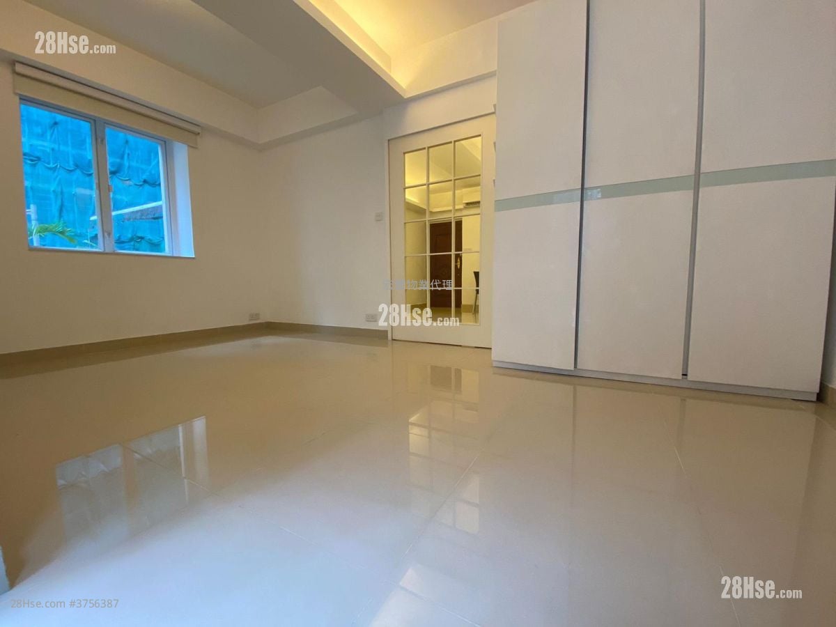 Shun Hing Building Rental 1 Bedroom , 1 Bathroom 471 ft²