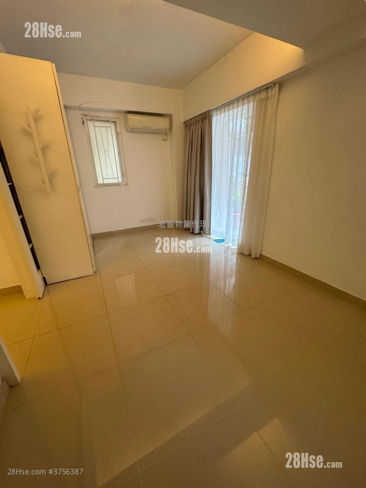 Shun Hing Building Rental 1 Bedroom , 1 Bathroom 471 ft²