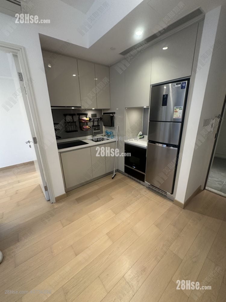 Monterey Sell 1 Bedroom , 1 Bathroom 364 ft²