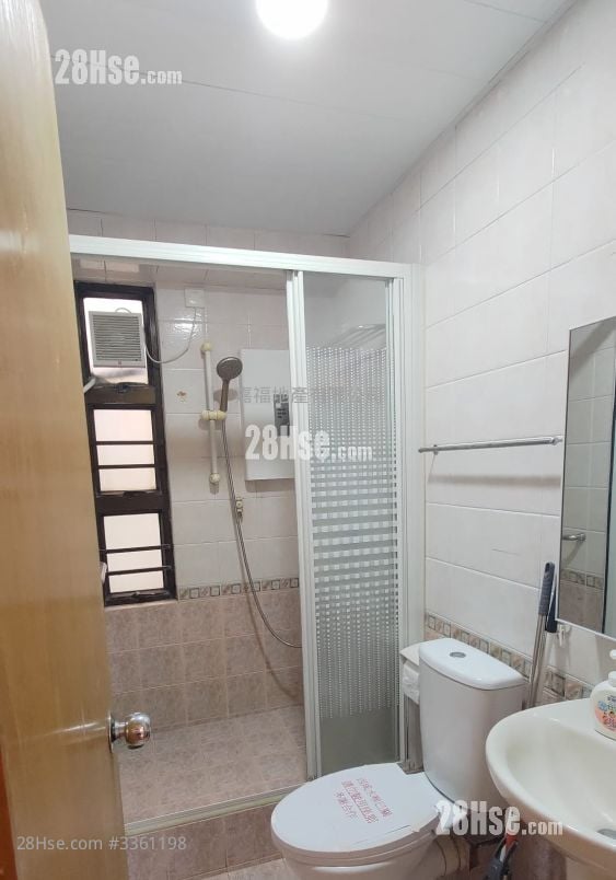 Apartment Rental 2 Bedrooms , 1 Bathroom 409 ft²