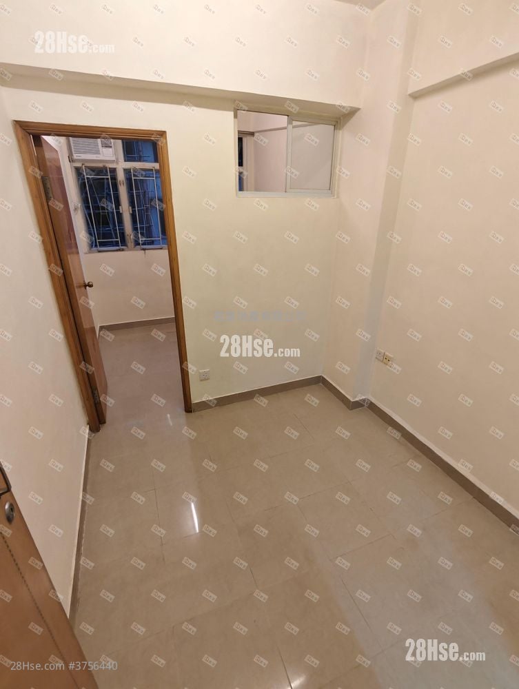 58 Ki Lung Street Sell 4 Bedrooms , 4 Bathrooms 682 ft²