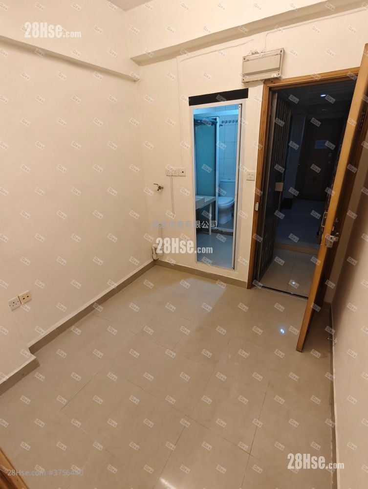 58 Ki Lung Street Sell 4 Bedrooms , 4 Bathrooms 682 ft²