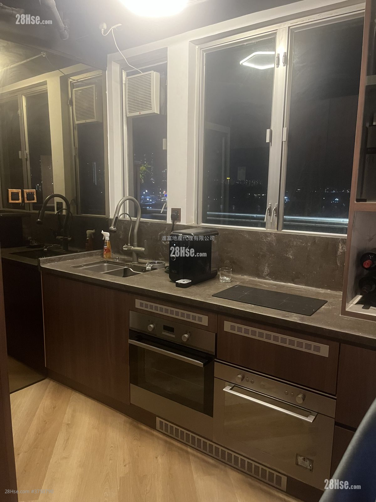 萬能閣 租盤 2 房 , 1 廁所 476 平方呎