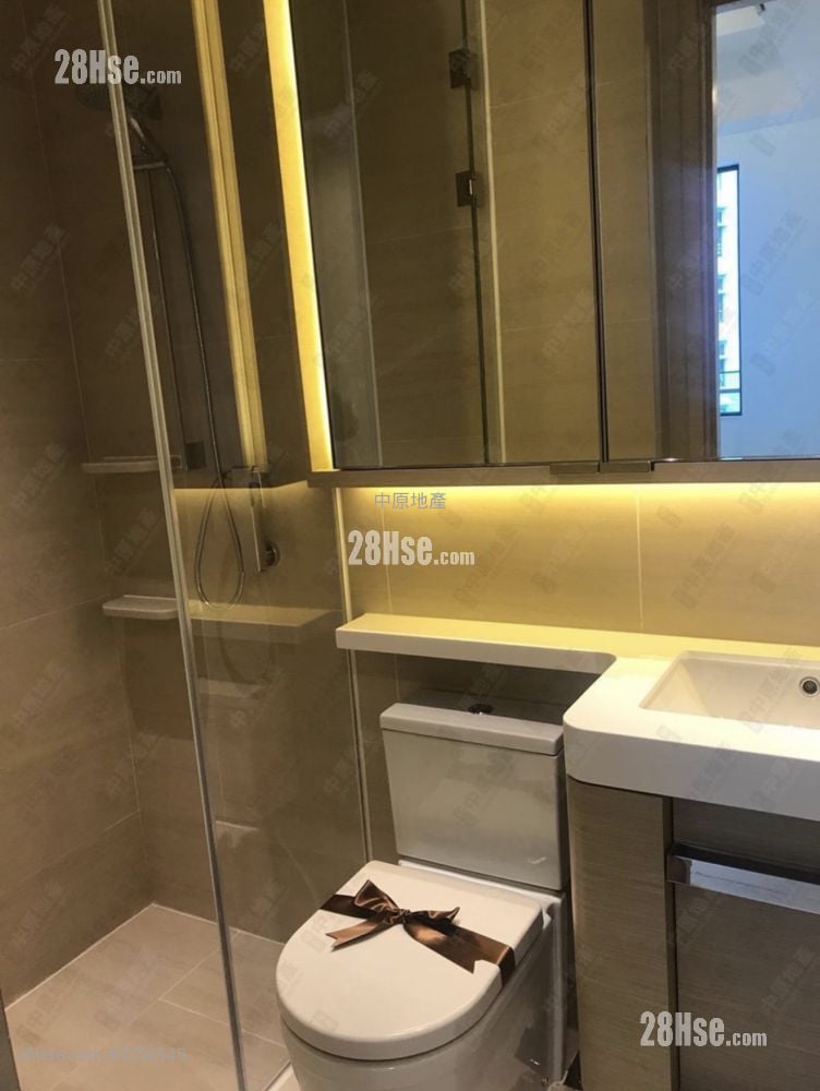 Edition 178 Sell Studio , 1 Bathroom 251 ft²