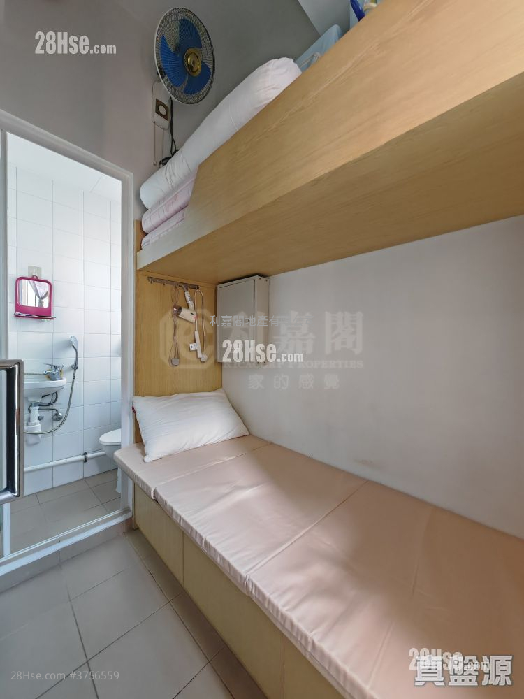 峻巒 售盤 4 房 1,402 平方呎