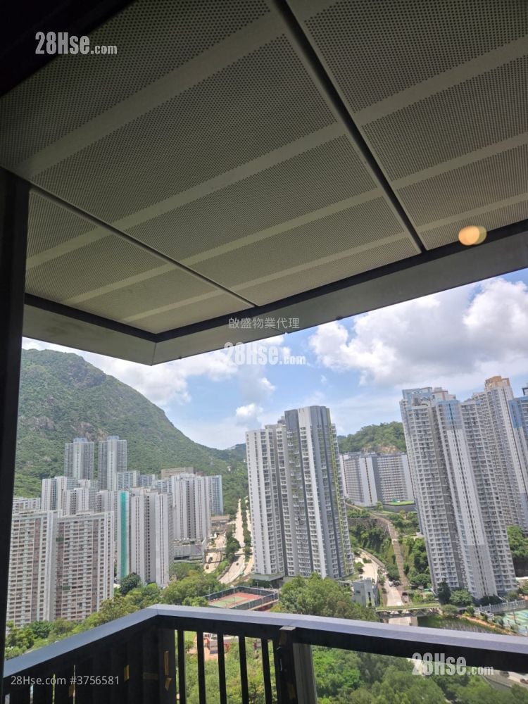 Uptown East Sell 1 Bedroom , 1 Bathroom 336 ft²