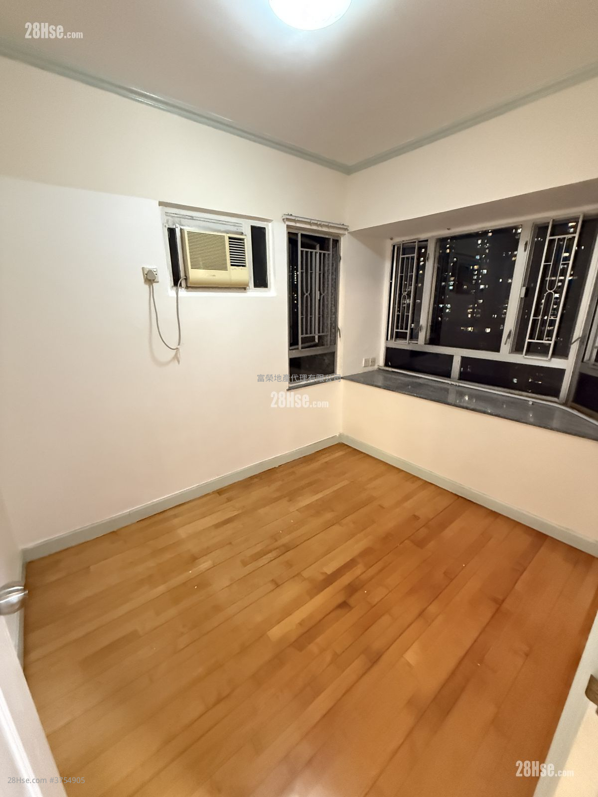 寶新大廈 租盤 2 房 , 1 浴室 418 平方呎