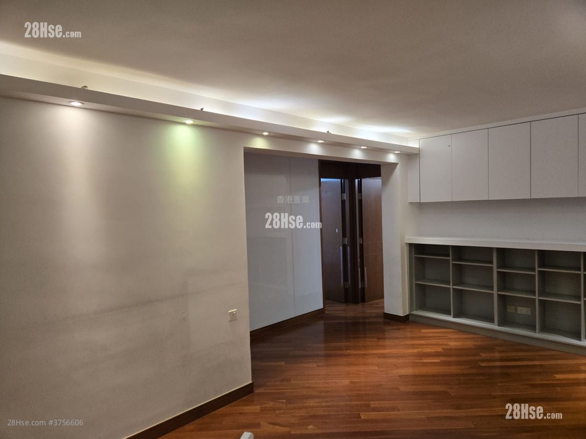 The Long Beach Sell 3 Bedrooms , 2 Bathrooms 790 ft²